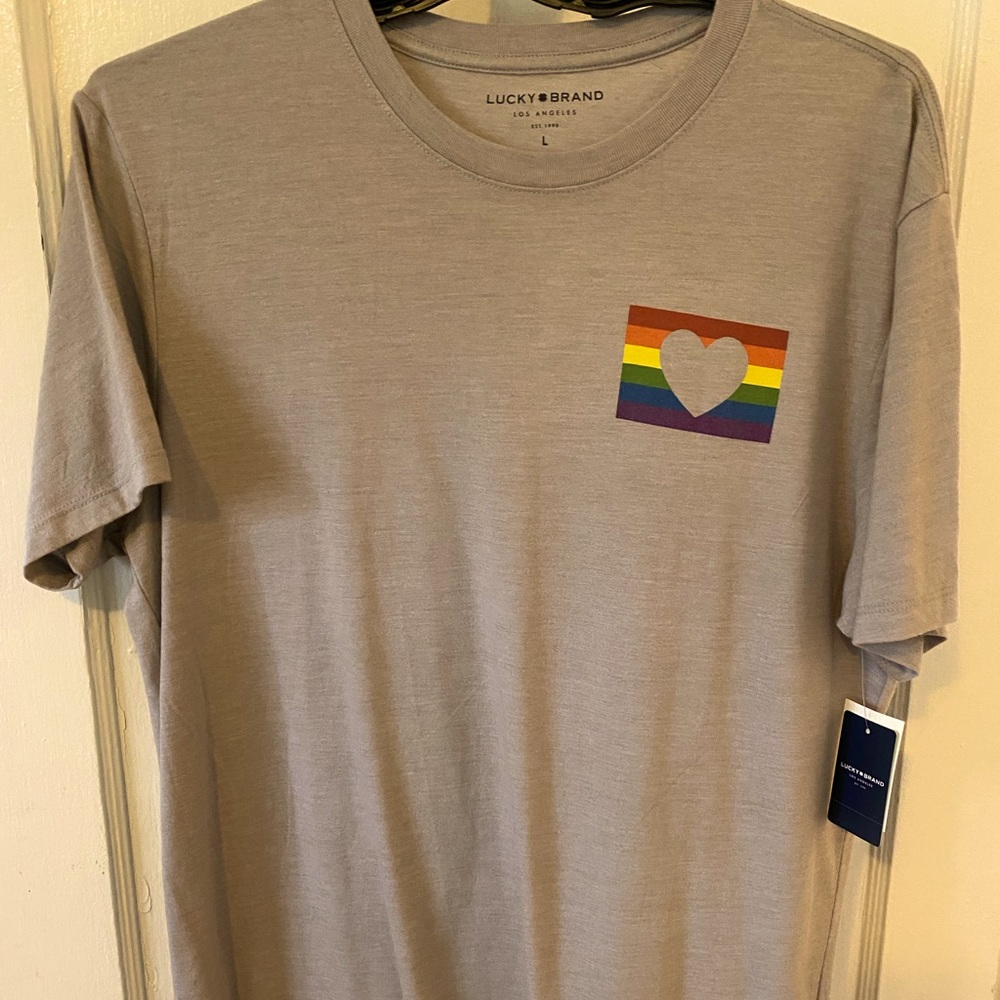 Lucky Brand Los Angeles Heart w/ Rainbow Background upper left of Shirt
